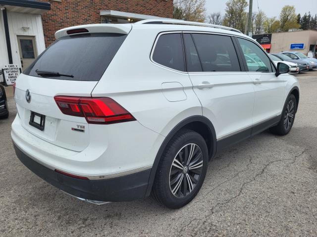2018 Volkswagen Tiguan Highline Photo2