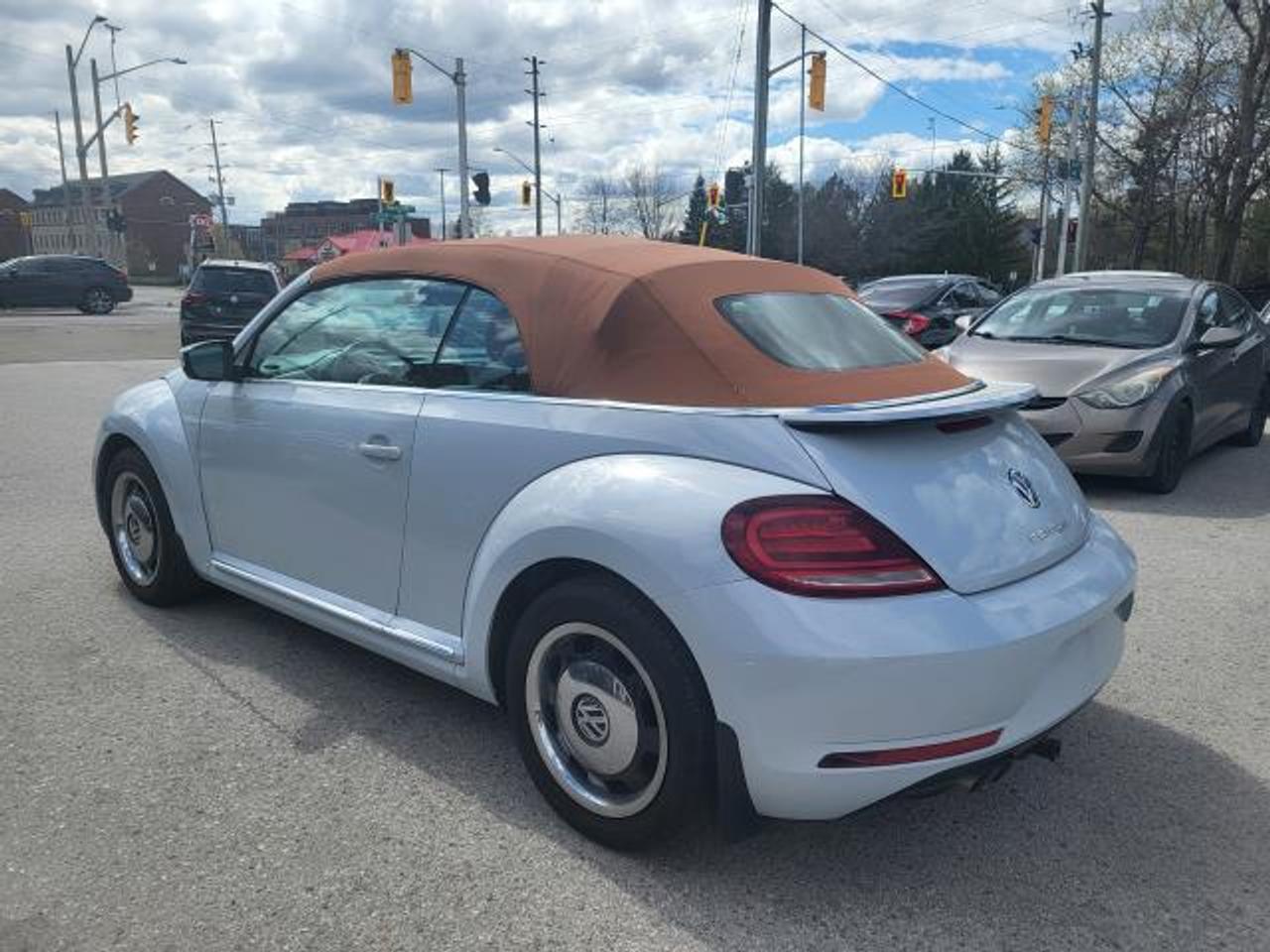 2017 Volkswagen Beetle 1.8T COAST Photo