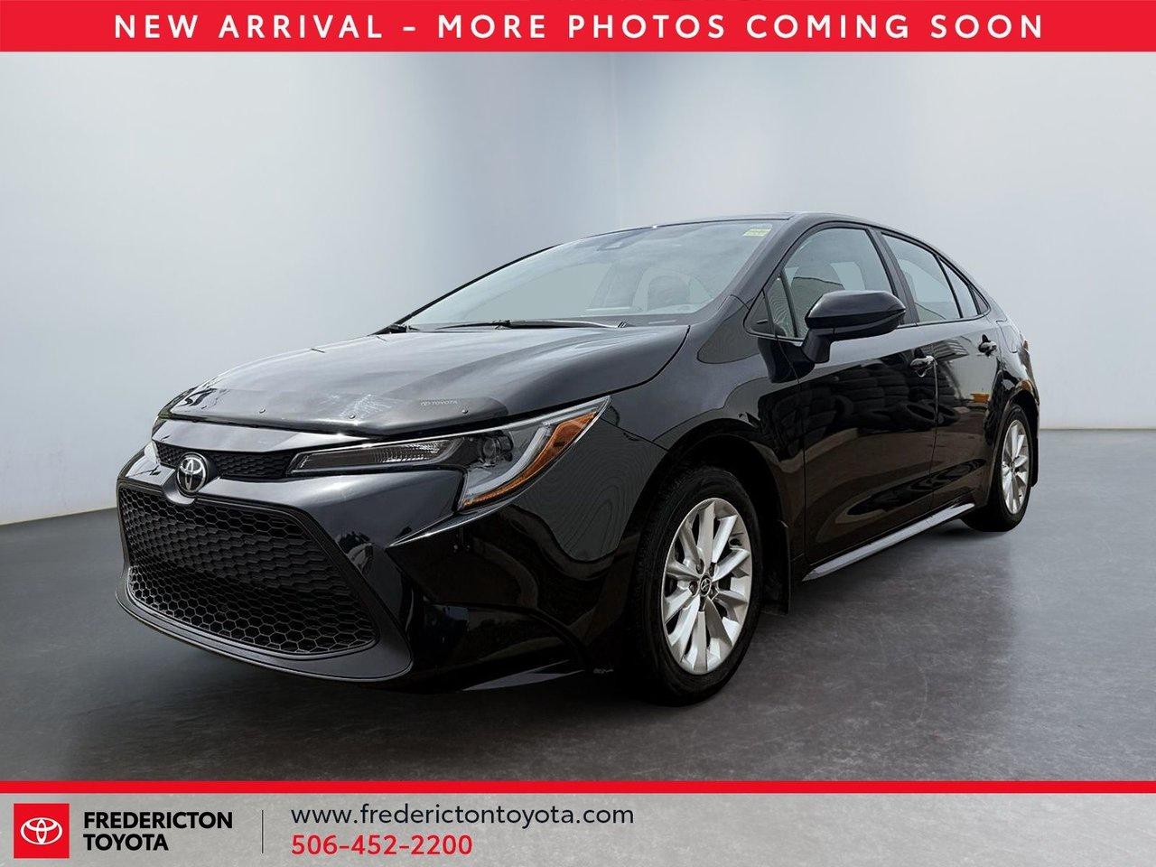 2022 Toyota Corolla LE CVT Photo0