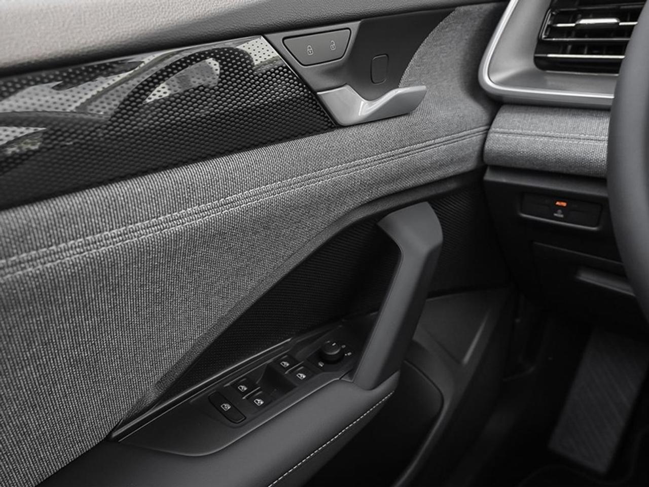 2026 Volkswagen Tiguan Trendline  -  Heated Seats Photo