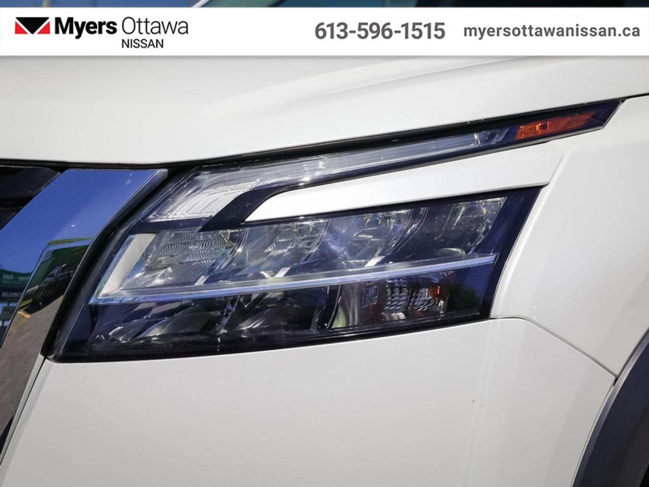 2023 Nissan Pathfinder SL  - Sunroof -  Navigation Photo