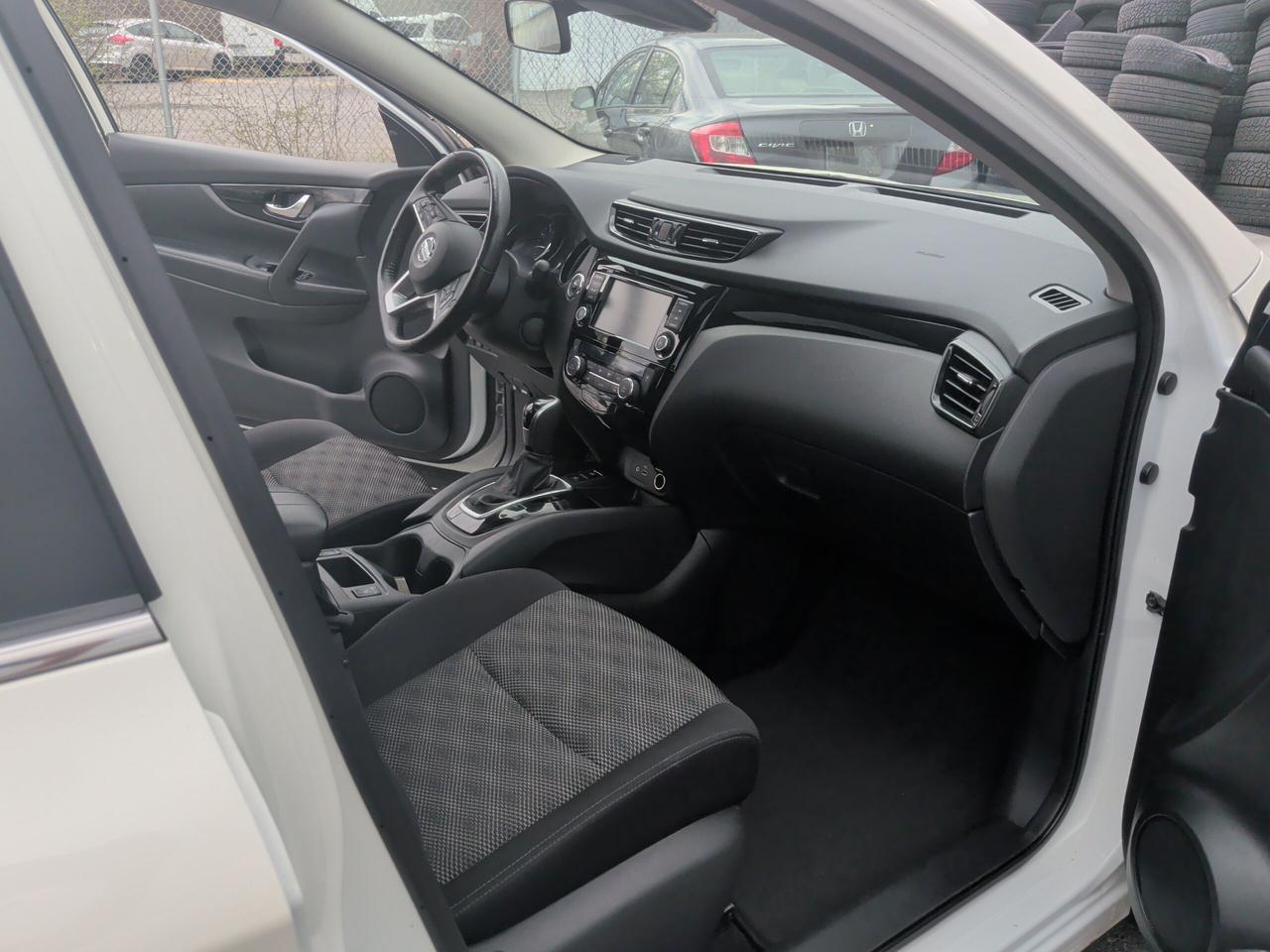 2023 Nissan Qashqai SV