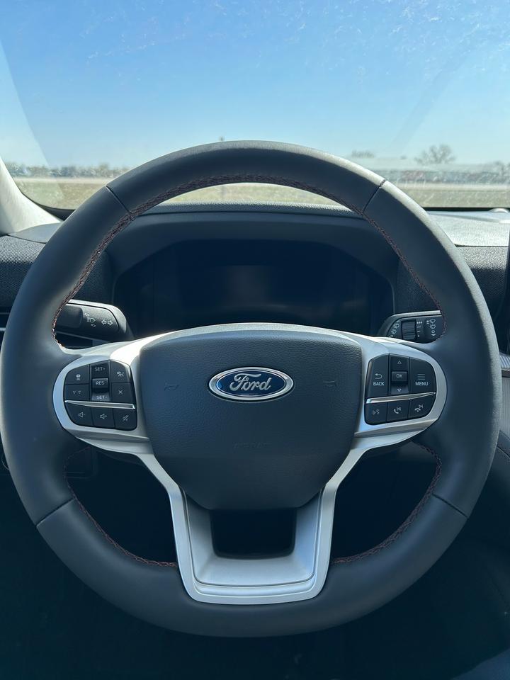 2026 Ford Explorer ACTIVE W/200A PKG 4WD 200A Photo4