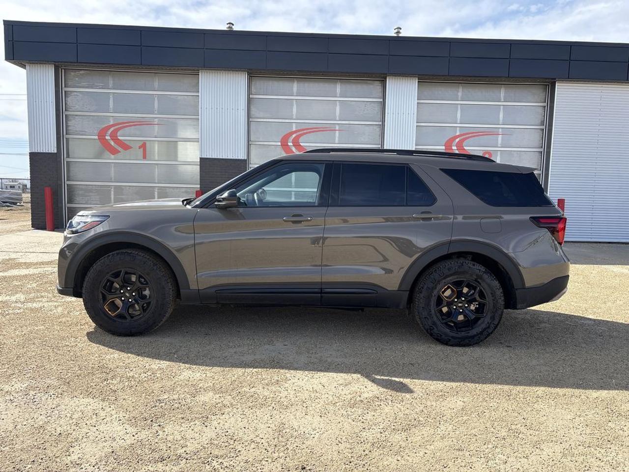 2026 Ford Explorer TREMOR Photo3