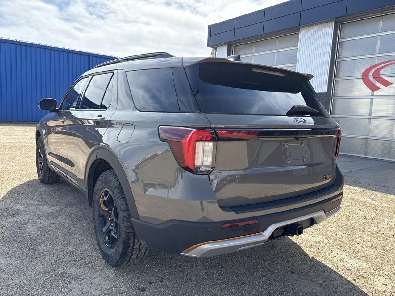 2026 Ford Explorer TREMOR Photo4