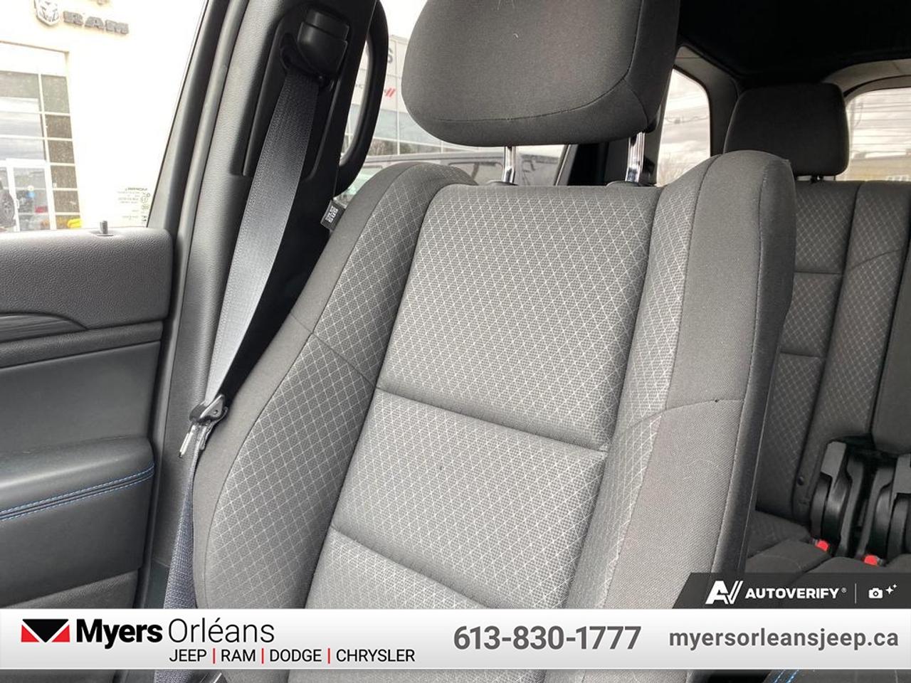 2019 Jeep Grand Cherokee Upland  - Apple CarPlay Photo