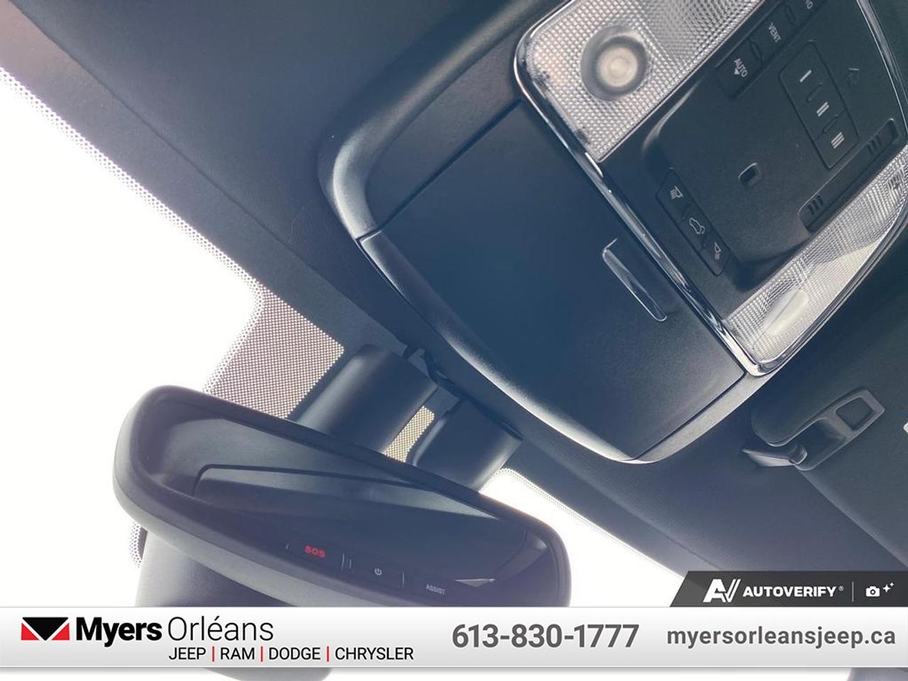 2019 Jeep Grand Cherokee Upland  - Apple CarPlay Photo