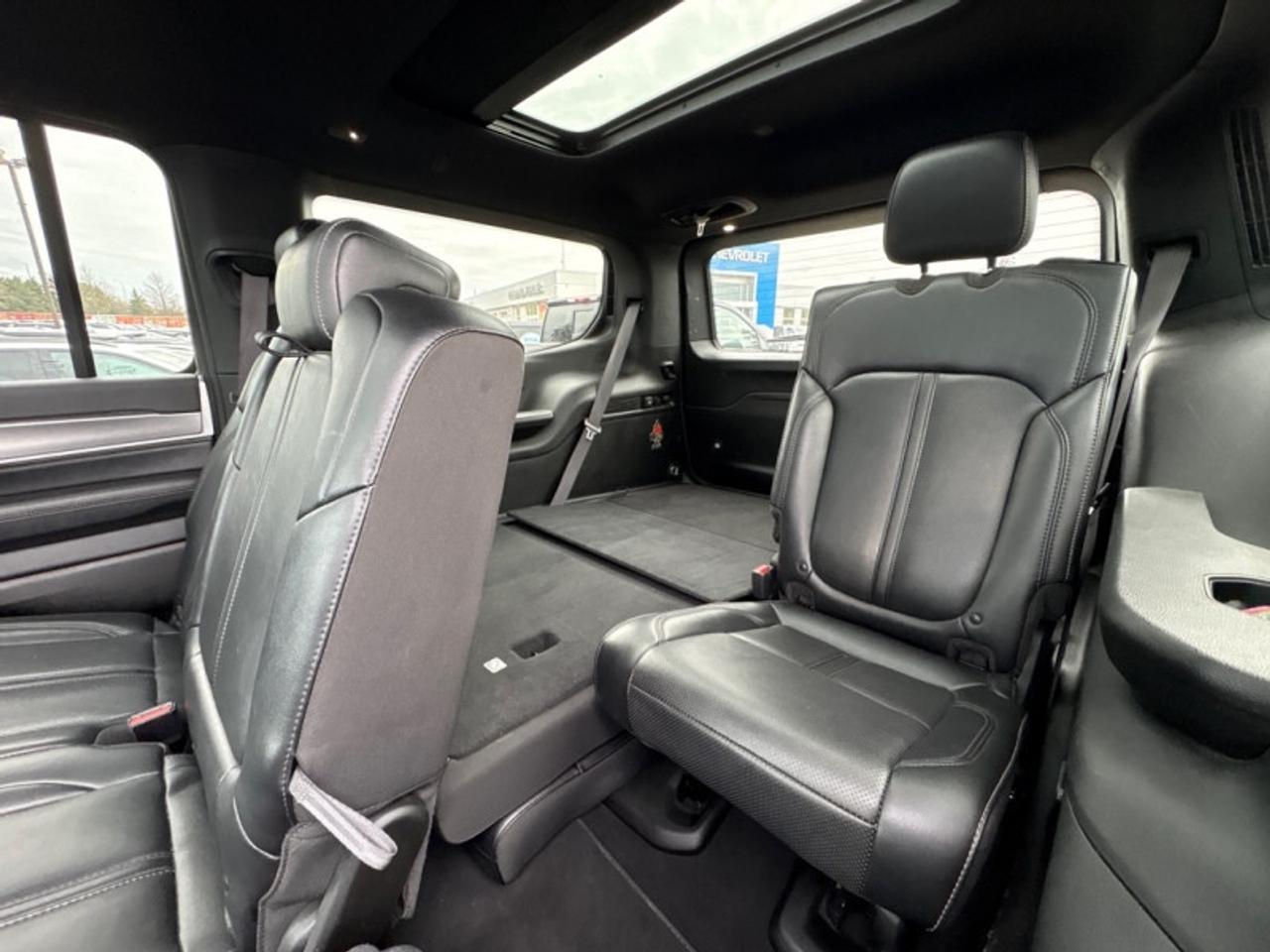 2024 Jeep Wagoneer Series II Carbide  PANO ROOF|ALPINE AUDIO Photo