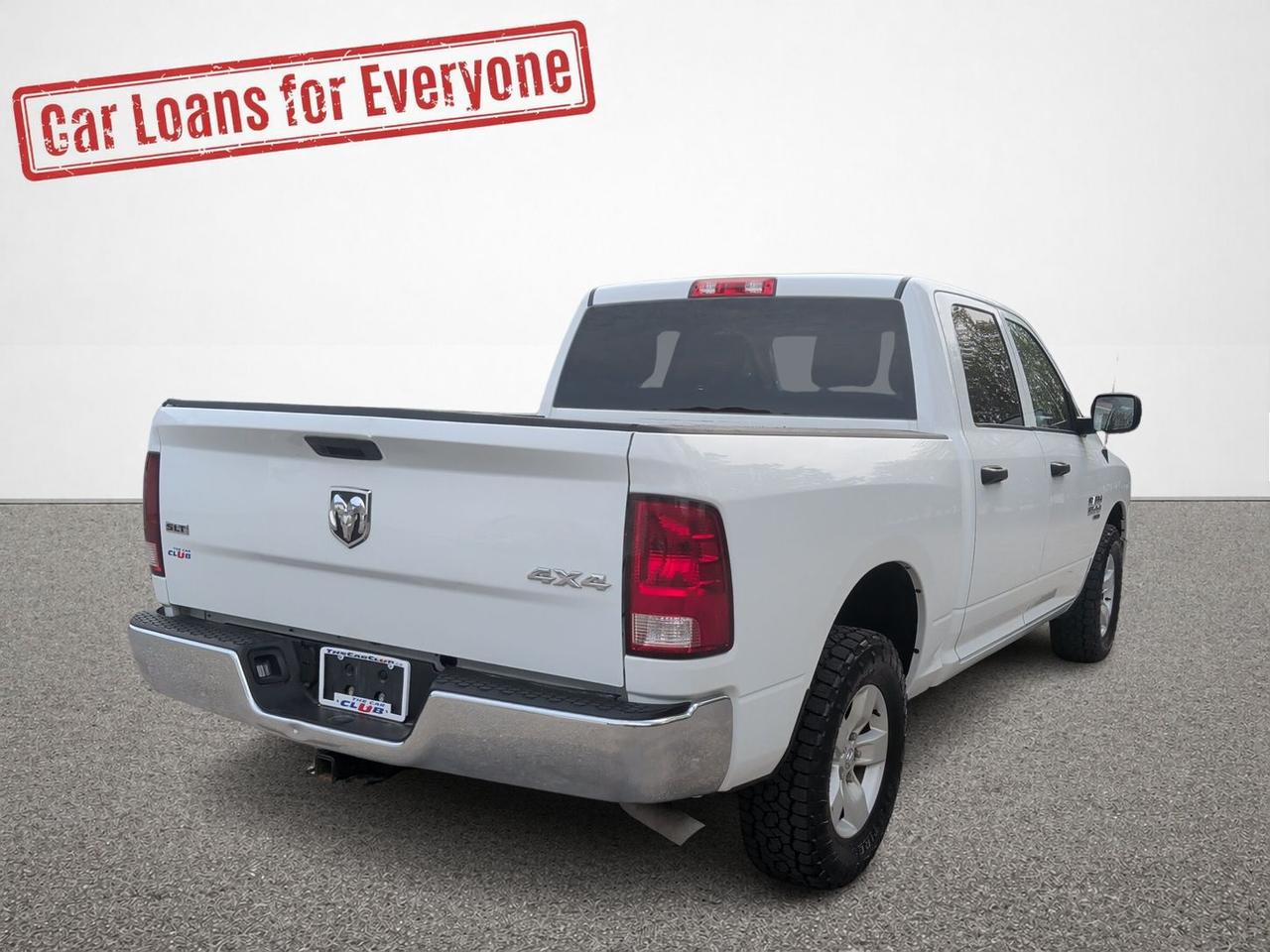 2023 RAM 1500 Classic SLT Photo4