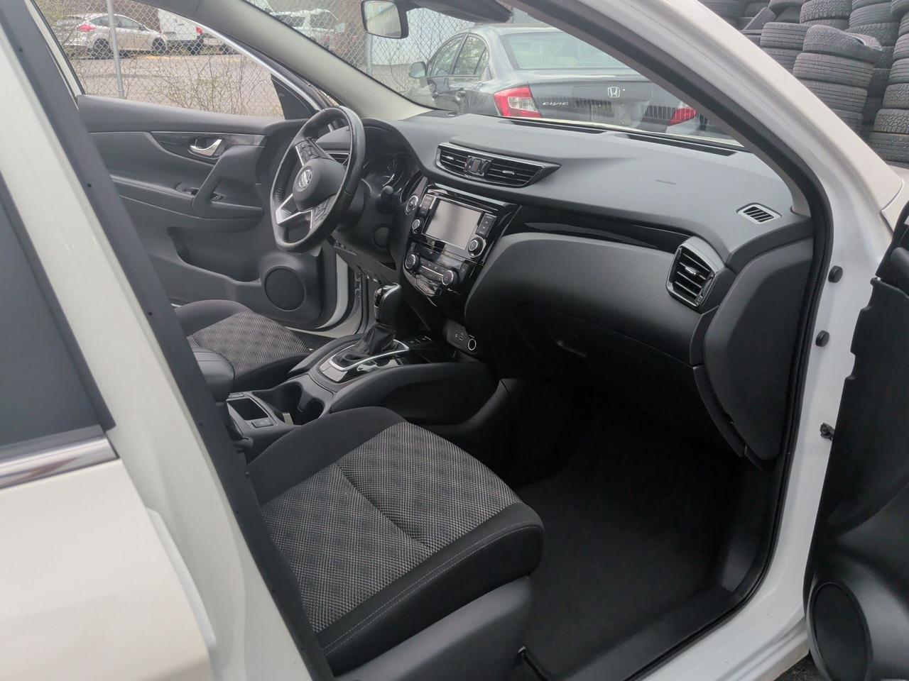 2023 Nissan Qashqai SV Photo