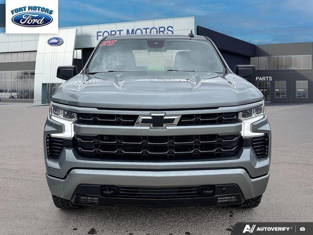 2025 Chevrolet Silverado 1500 RST Photo2