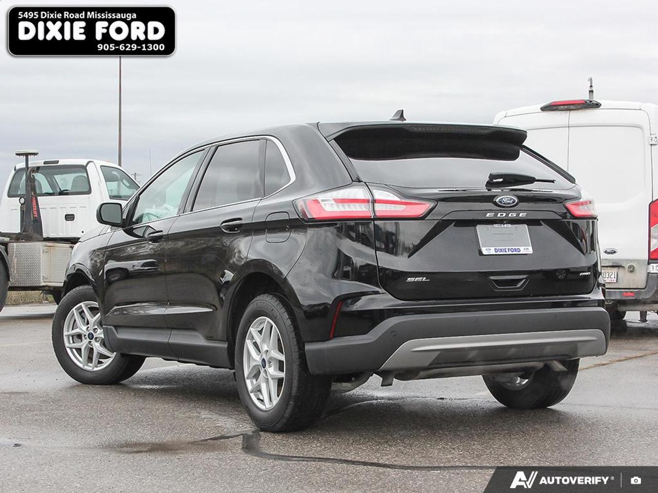 2022 Ford Edge SEL Photo3
