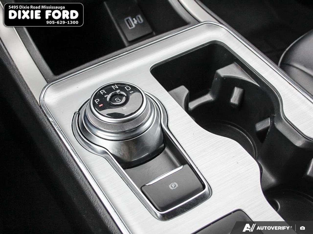 2022 Ford Edge SEL Photo