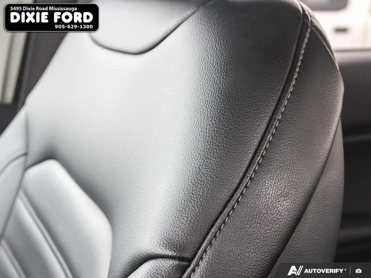 2022 Ford Edge SEL Photo