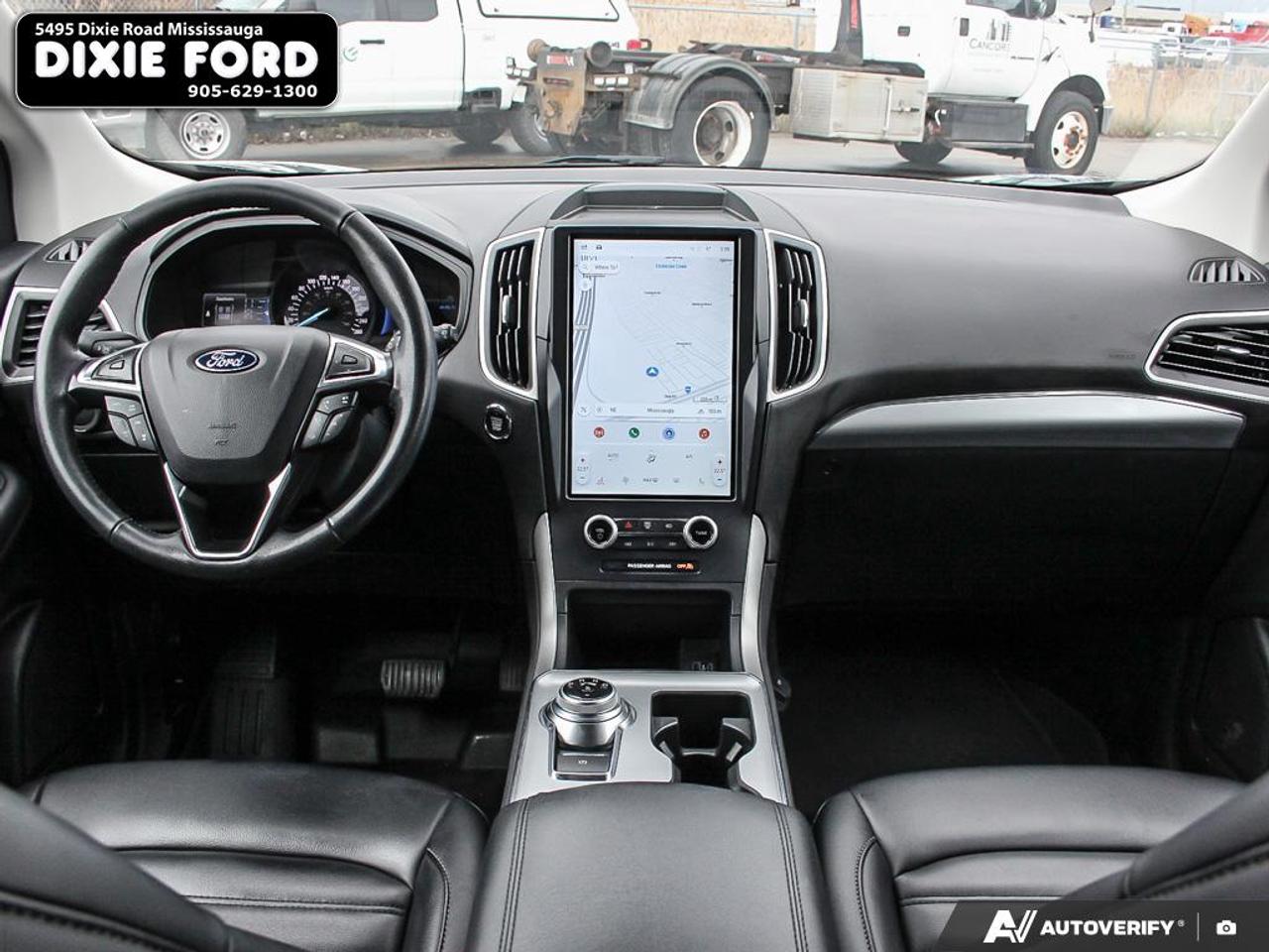 2022 Ford Edge SEL Photo