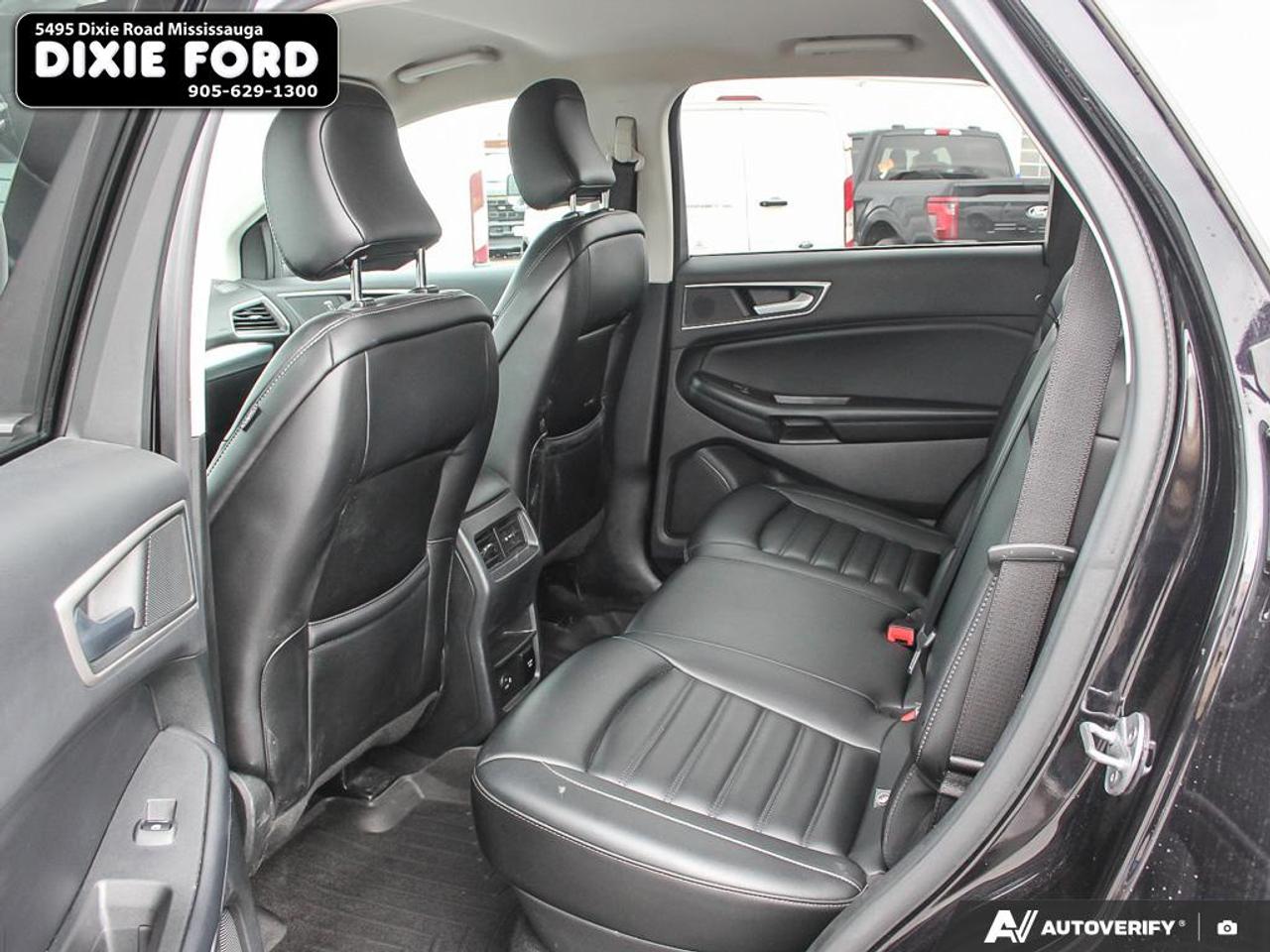 2022 Ford Edge SEL Photo
