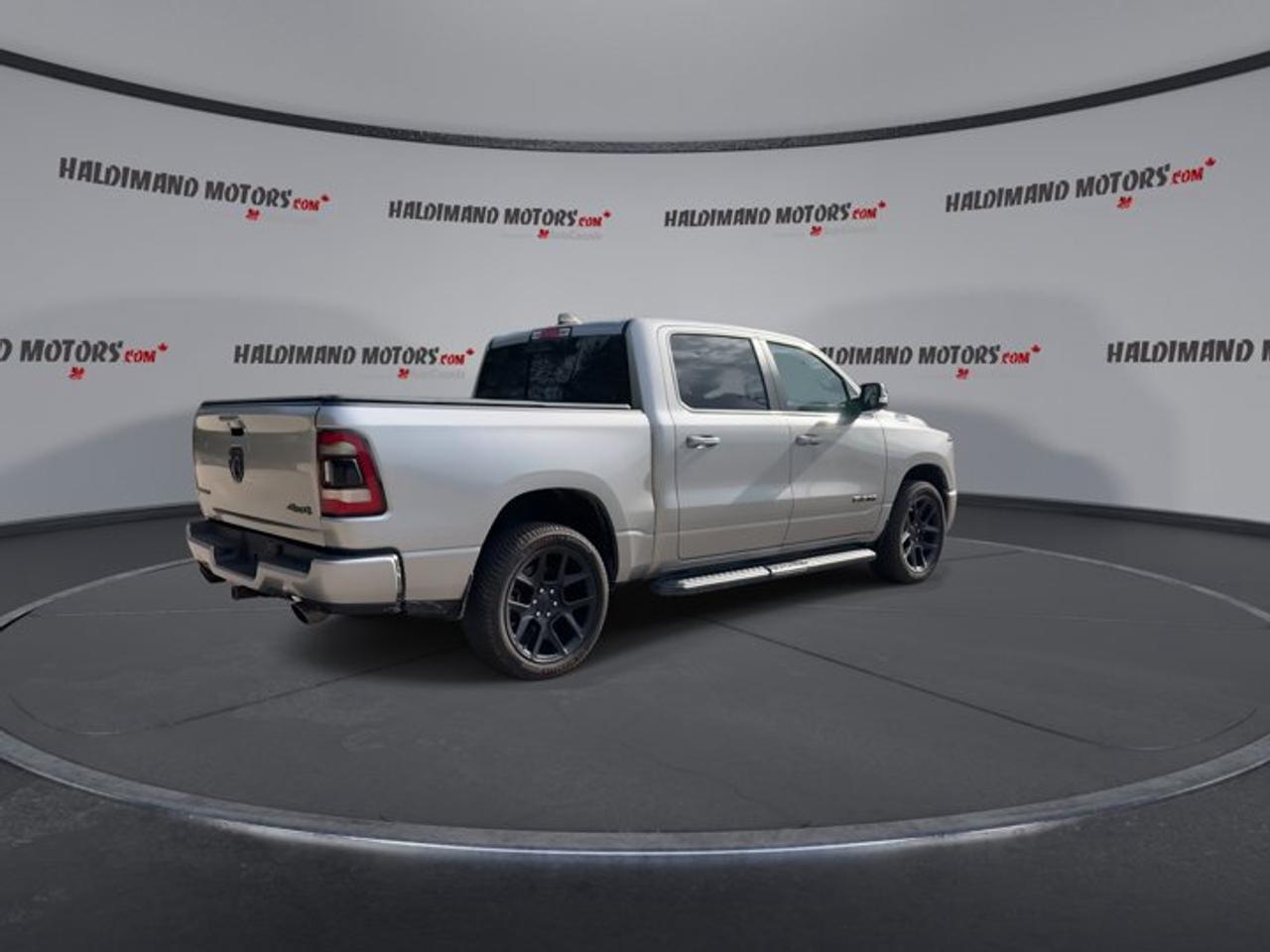2022 RAM 1500 Sport Crew Cab 5'7 Box 4X4 | No Accidents | Heated Steering Wheel Photo