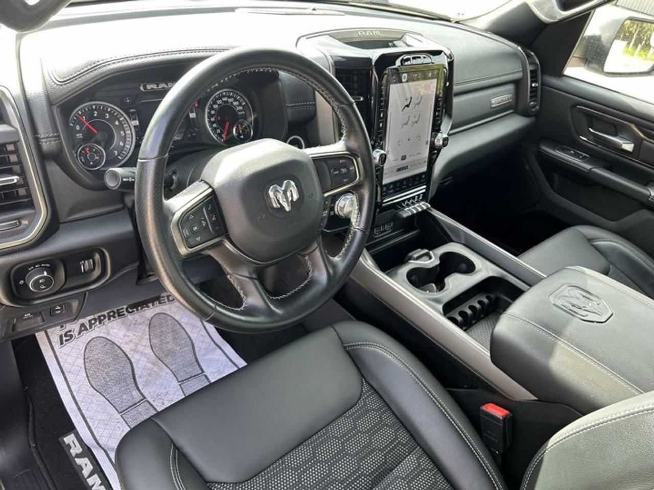 2022 RAM 1500 Sport Crew Cab 5'7 Box 4X4 | No Accidents | Heated Steering Wheel Photo
