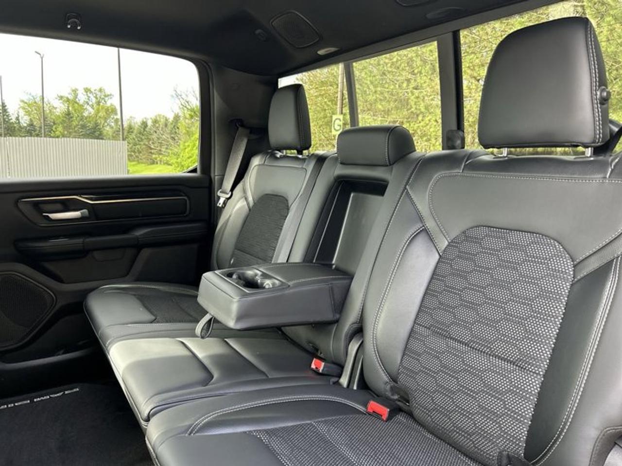 2022 RAM 1500 Sport Crew Cab 5'7 Box 4X4 | No Accidents | Heated Steering Wheel Photo
