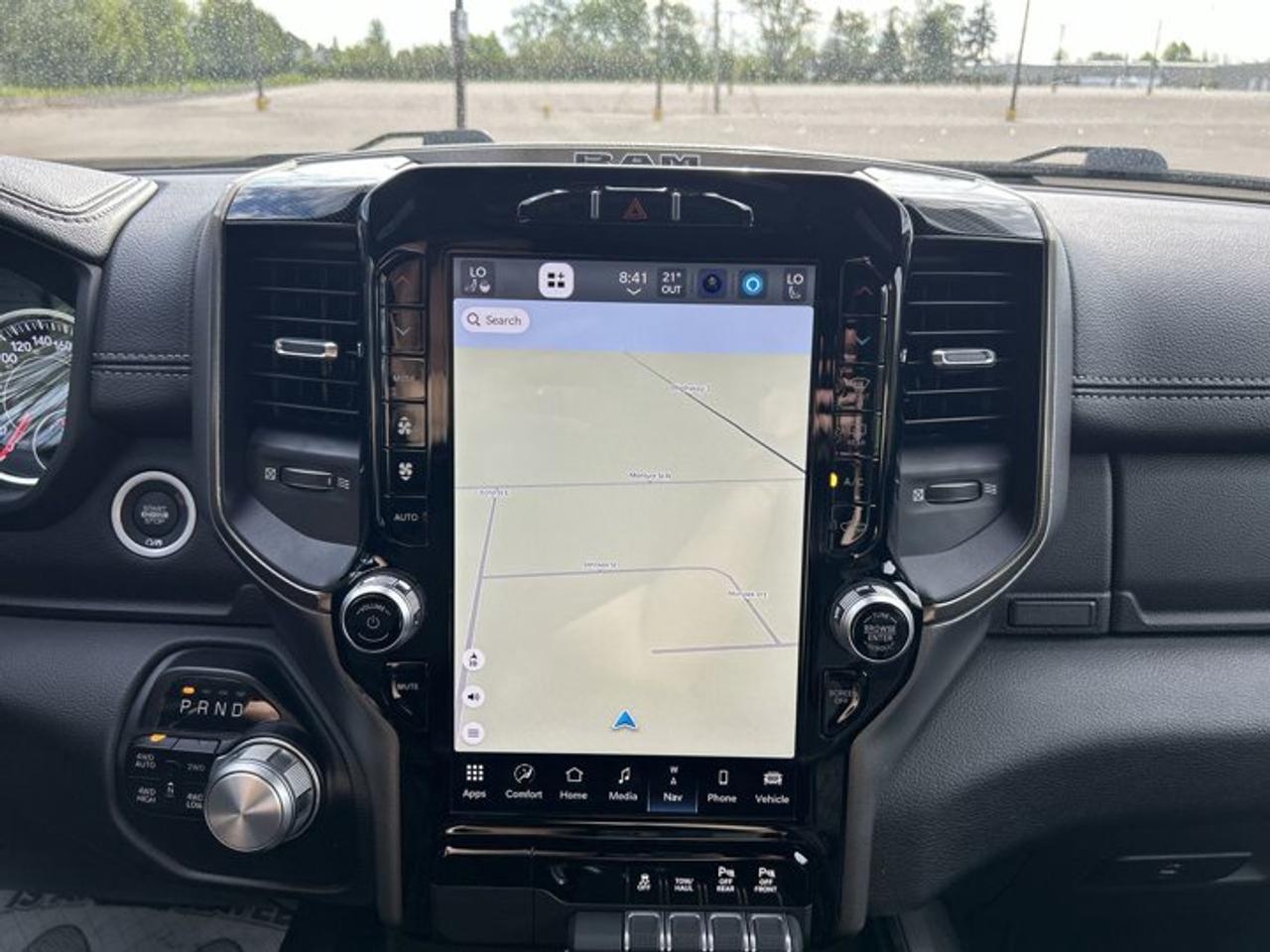 2022 RAM 1500 Sport Crew Cab 5'7 Box 4X4 | No Accidents | Heated Steering Wheel Photo