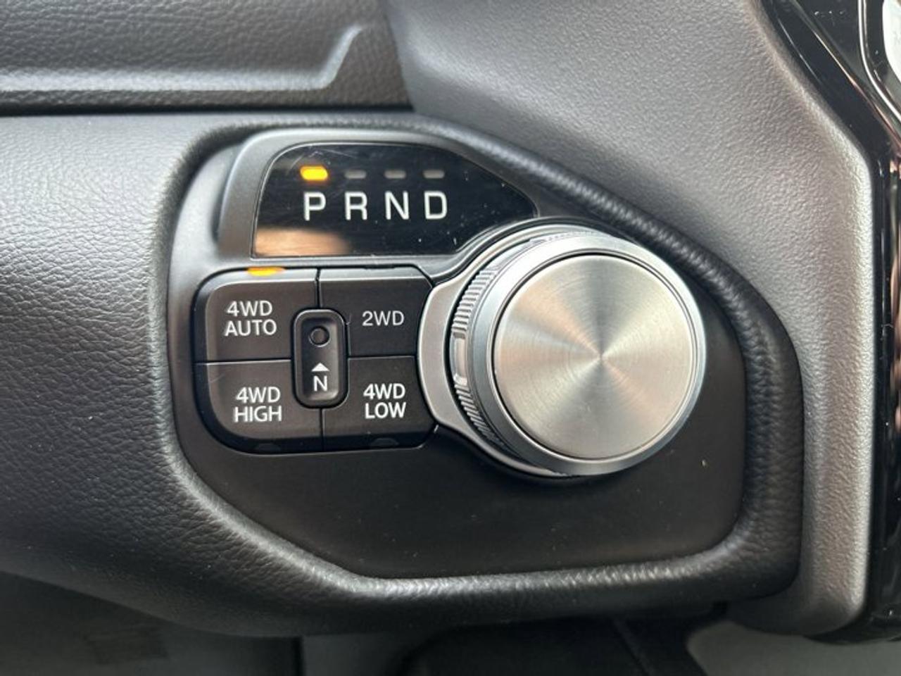 2022 RAM 1500 Sport Crew Cab 5'7 Box 4X4 | No Accidents | Heated Steering Wheel Photo