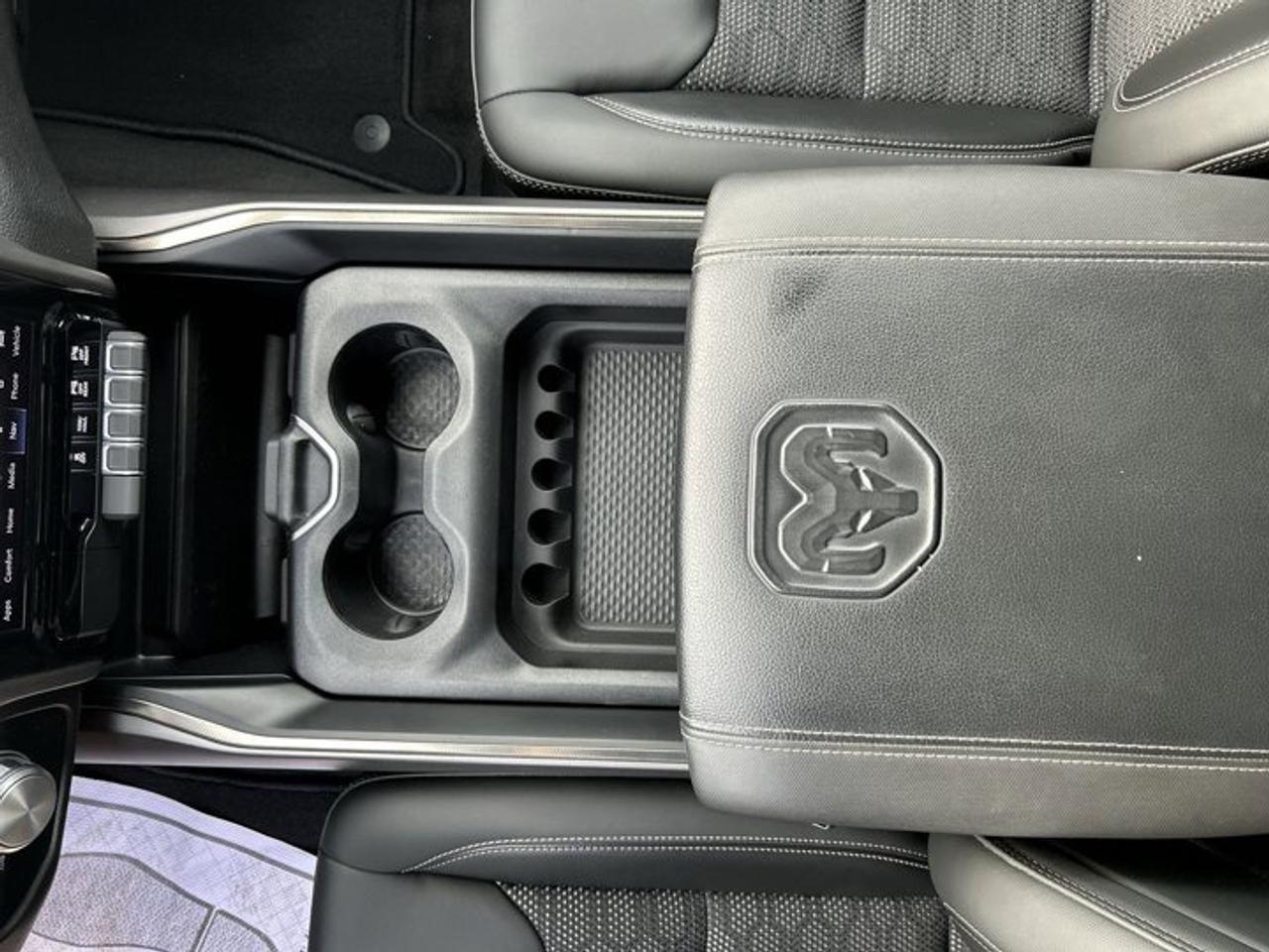 2022 RAM 1500 Sport Crew Cab 5'7 Box 4X4 | No Accidents | Heated Steering Wheel Photo