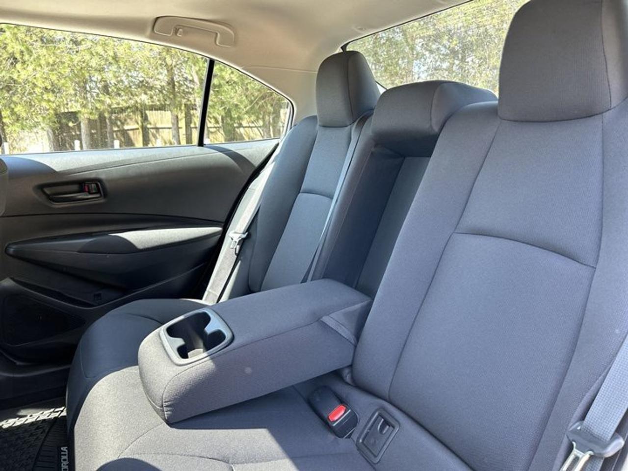 2025 Toyota Corolla LE | No Accidents | Sunroof | Heated Steering Wheel Photo