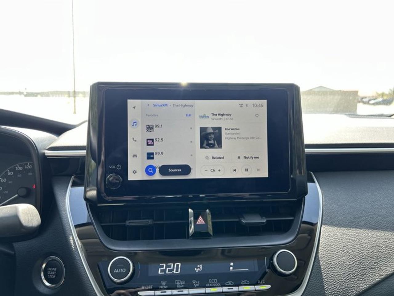 2025 Toyota Corolla LE | No Accidents | Sunroof | Heated Steering Wheel Photo