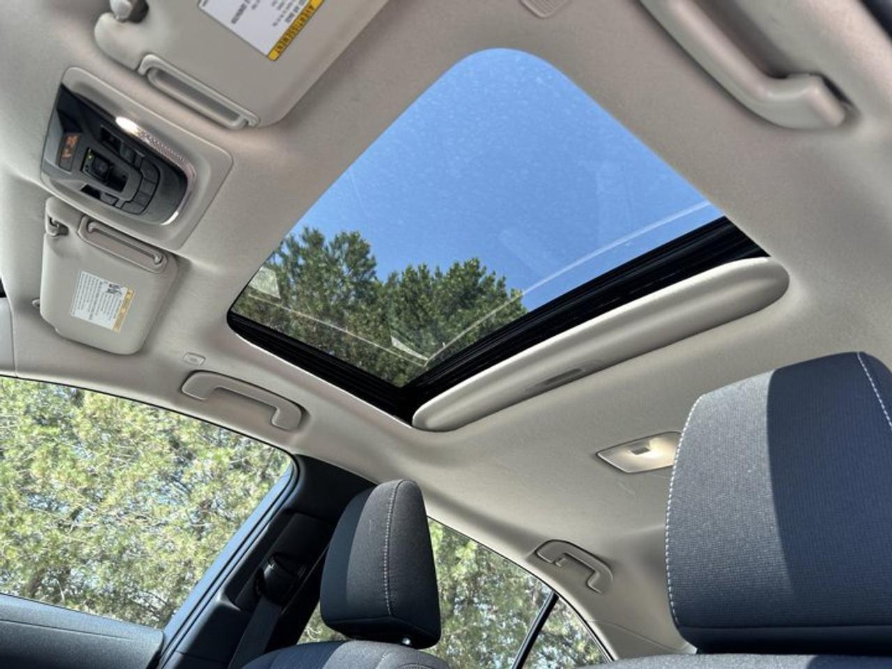 2025 Toyota Corolla LE | No Accidents | Sunroof | Heated Steering Wheel Photo
