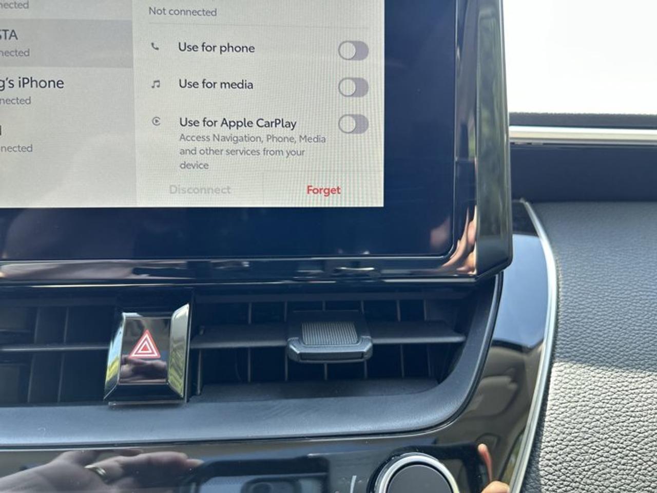 2025 Toyota Corolla LE | No Accidents | Sunroof | Heated Steering Wheel Photo