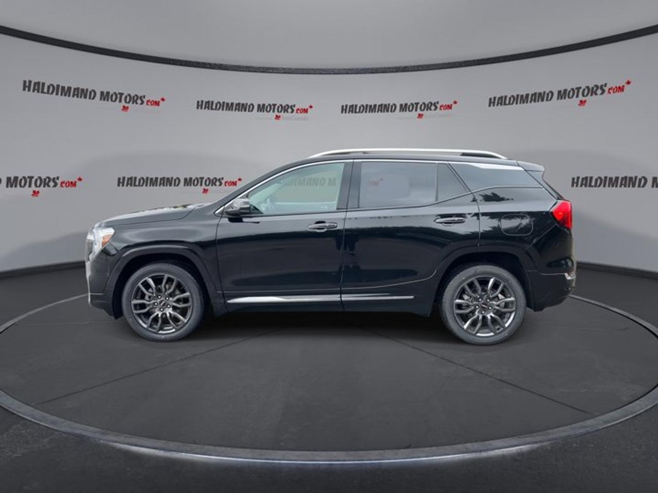 2024 GMC Terrain Denali AWD | No accidents | Panoramic Sunroof | Leather Seats Photo