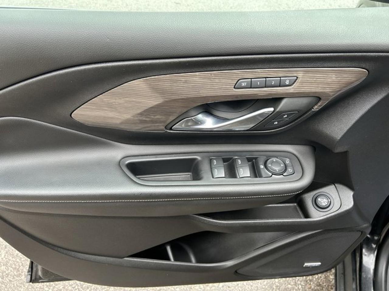 2024 GMC Terrain Denali AWD | No accidents | Panoramic Sunroof | Leather Seats Photo