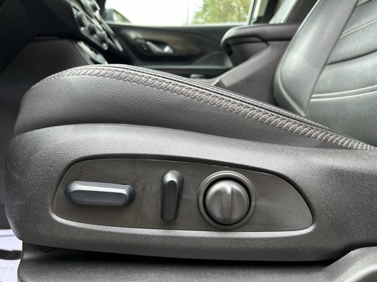 2024 GMC Terrain Denali AWD | No accidents | Panoramic Sunroof | Leather Seats Photo