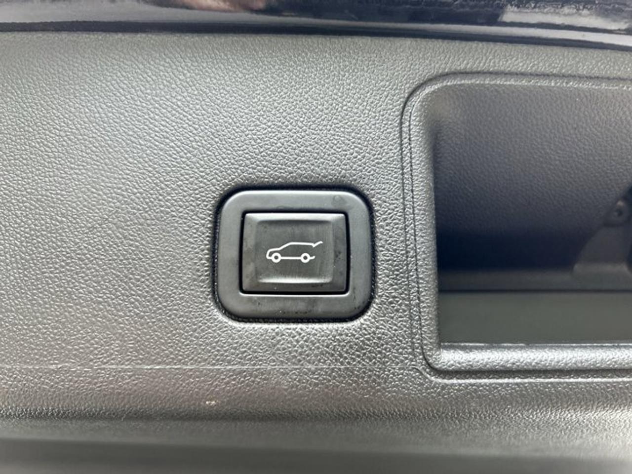 2024 GMC Terrain Denali AWD | No accidents | Panoramic Sunroof | Leather Seats Photo