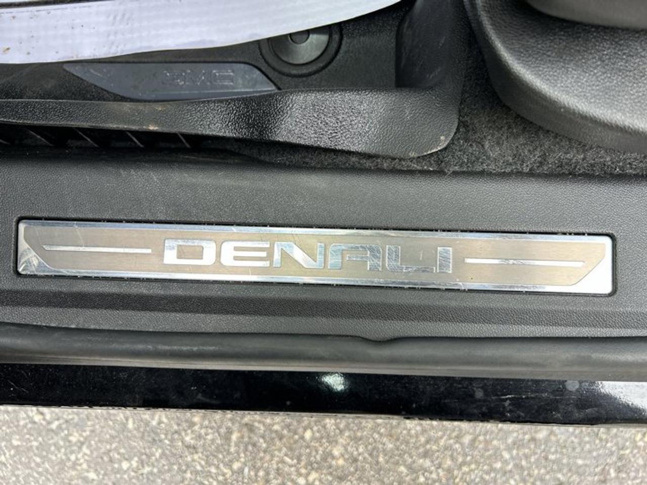 2024 GMC Terrain Denali AWD | No accidents | Panoramic Sunroof | Leather Seats Photo