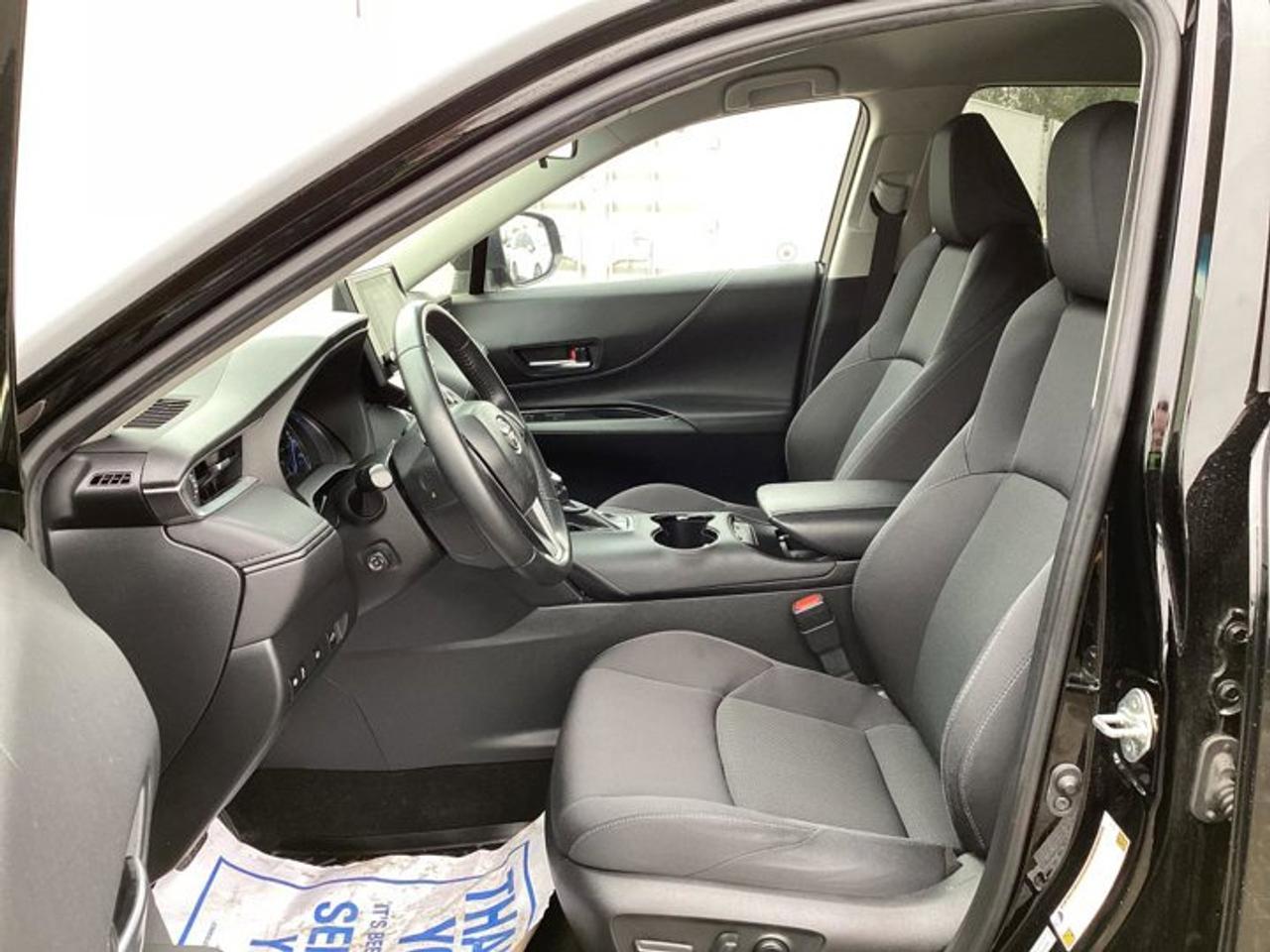 2023 Toyota Venza LE AWD | No Accidents | Adaptive Cruise Photo