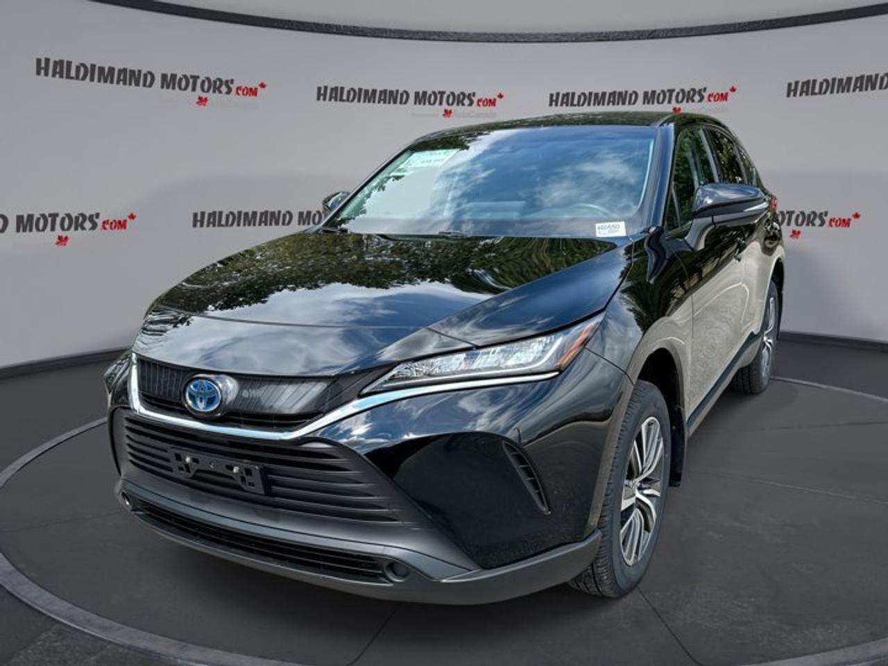 2023 Toyota Venza LE AWD | No Accidents | Adaptive Cruise Photo