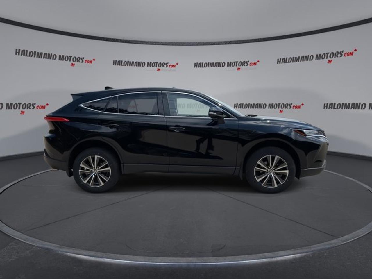 2023 Toyota Venza LE AWD | No Accidents | Adaptive Cruise Photo