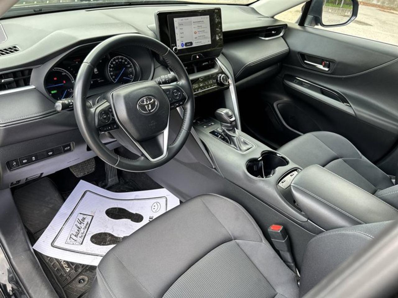2023 Toyota Venza LE AWD | No Accidents | Adaptive Cruise Photo