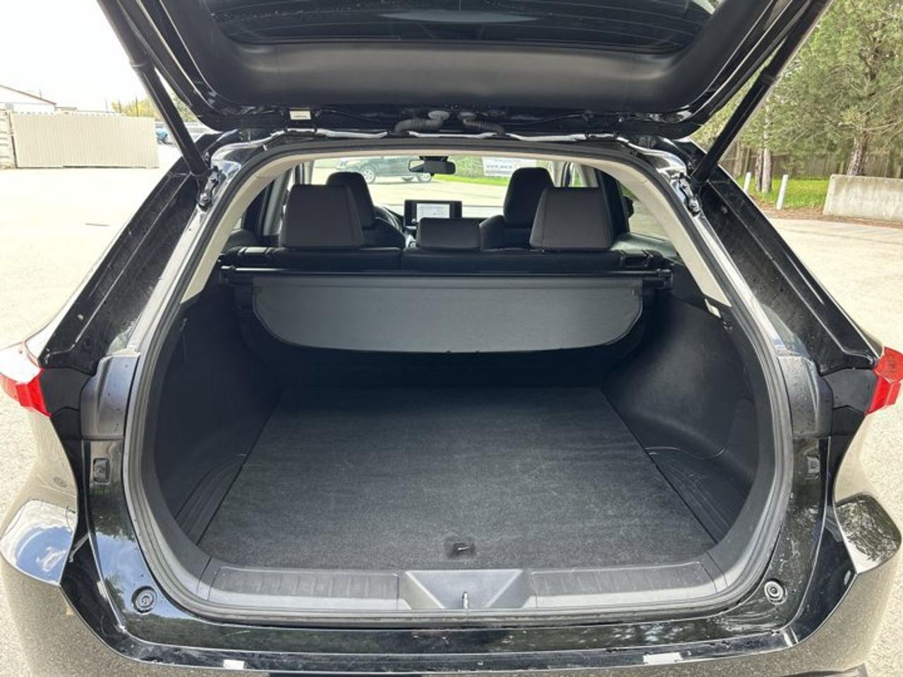 2023 Toyota Venza LE AWD | No Accidents | Adaptive Cruise Photo