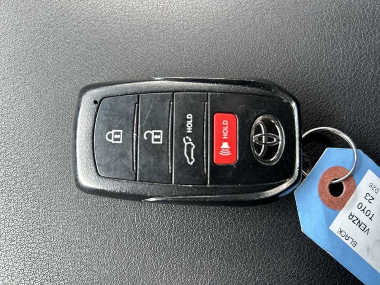 2023 Toyota Venza LE AWD | No Accidents | Adaptive Cruise Photo