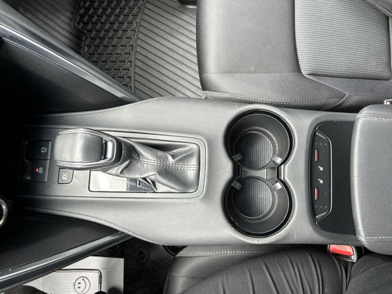 2023 Toyota Venza LE AWD | No Accidents | Adaptive Cruise Photo