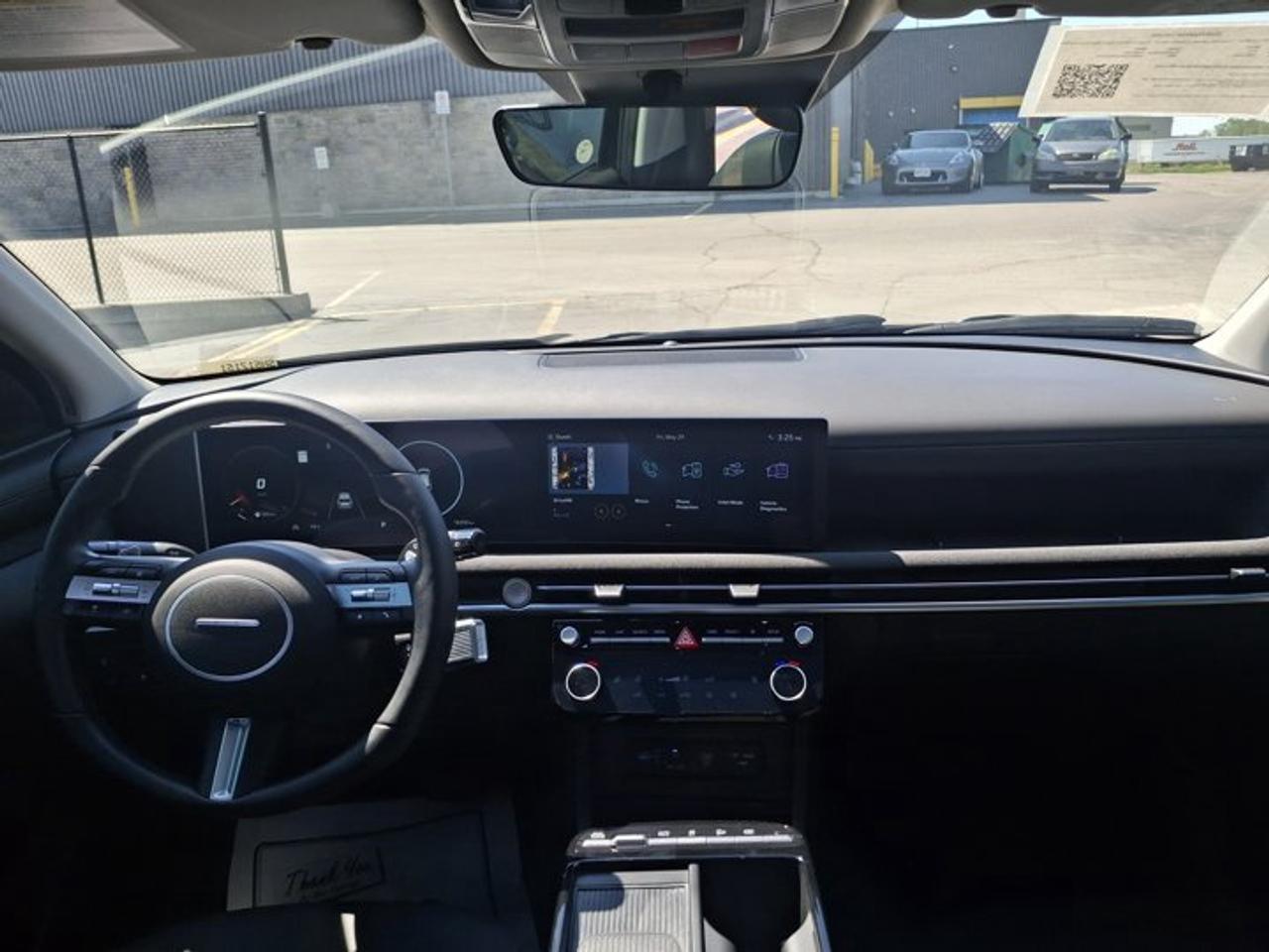 2025 Hyundai Tucson Preferred Trend AWD | Leather | Sunroof | Heated Seats | Smart Cruise | Blind Spot Warning and More! Photo