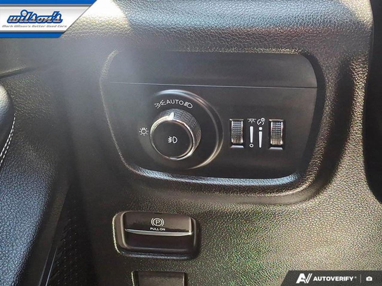 2024 Jeep Grand Cherokee Limited | Leather | Panoramic Sunroof | Heated + Cooled Seats | Remote Start | and More ! Photo