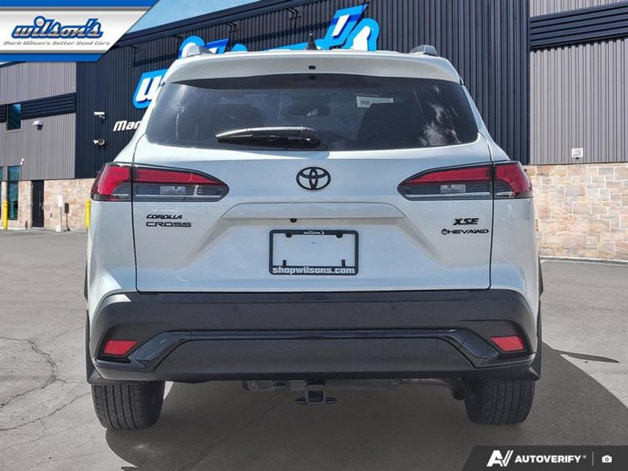 2025 Toyota Corolla Cross Hybrid XSE AWD | Sunroof | Leatherette | Power Seat | Heated Wheel + Seats | Radar Cruise and More ! Photo