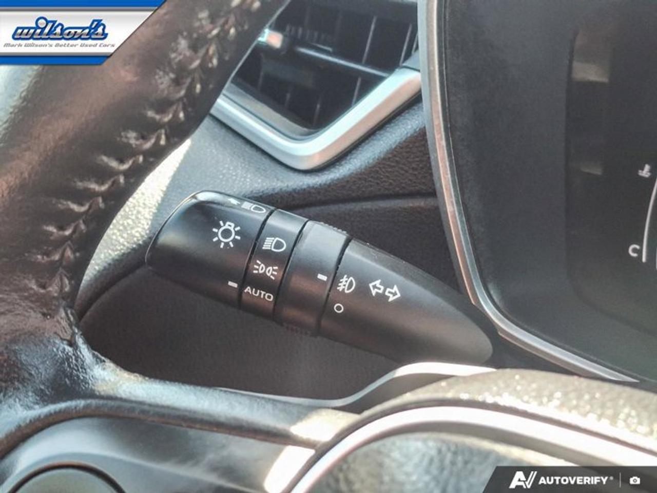 2025 Toyota Corolla Cross Hybrid XSE AWD | Sunroof | Leatherette | Power Seat | Heated Wheel + Seats | Radar Cruise and More ! Photo