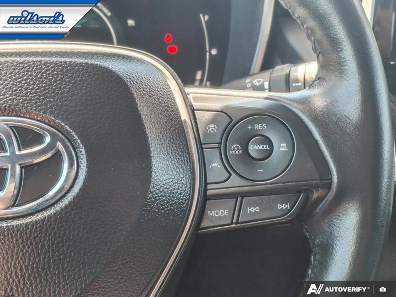 2025 Toyota Corolla Cross Hybrid XSE AWD | Sunroof | Leatherette | Power Seat | Heated Wheel + Seats | Radar Cruise and More ! Photo