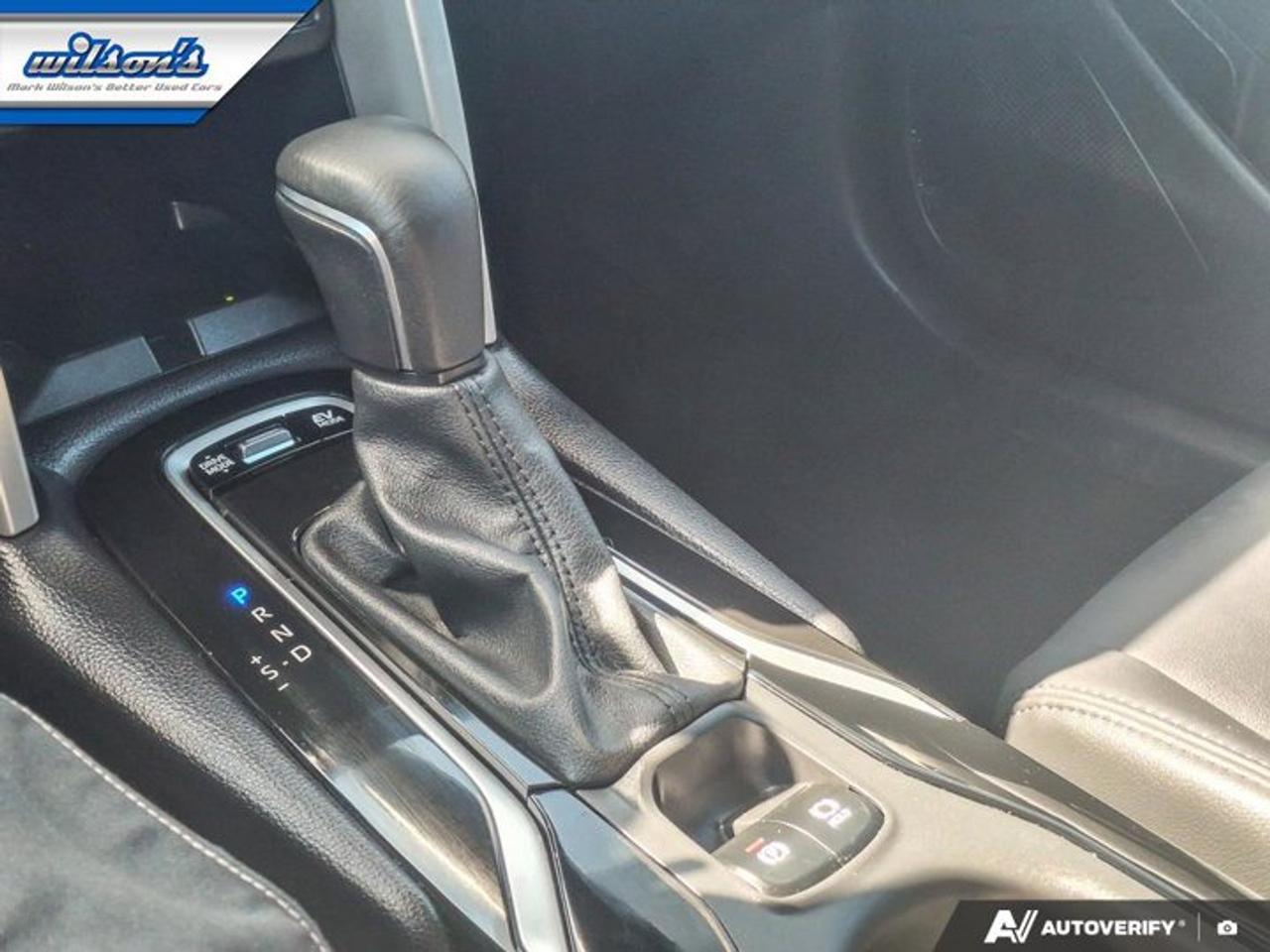 2025 Toyota Corolla Cross Hybrid XSE AWD | Sunroof | Leatherette | Power Seat | Heated Wheel + Seats | Radar Cruise and More ! Photo
