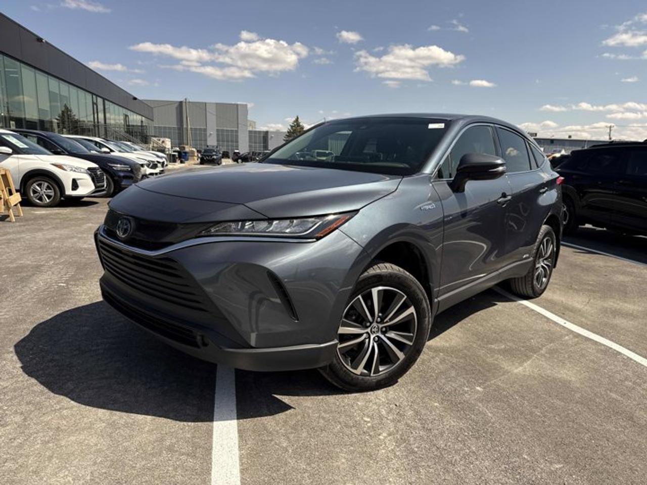 Used 2021 Toyota Venza LE AWD | Toyota Safety Sense | Heated Seats | Power Liftgate | Carplay + Android Auto | and More ! for sale in Guelph, ON