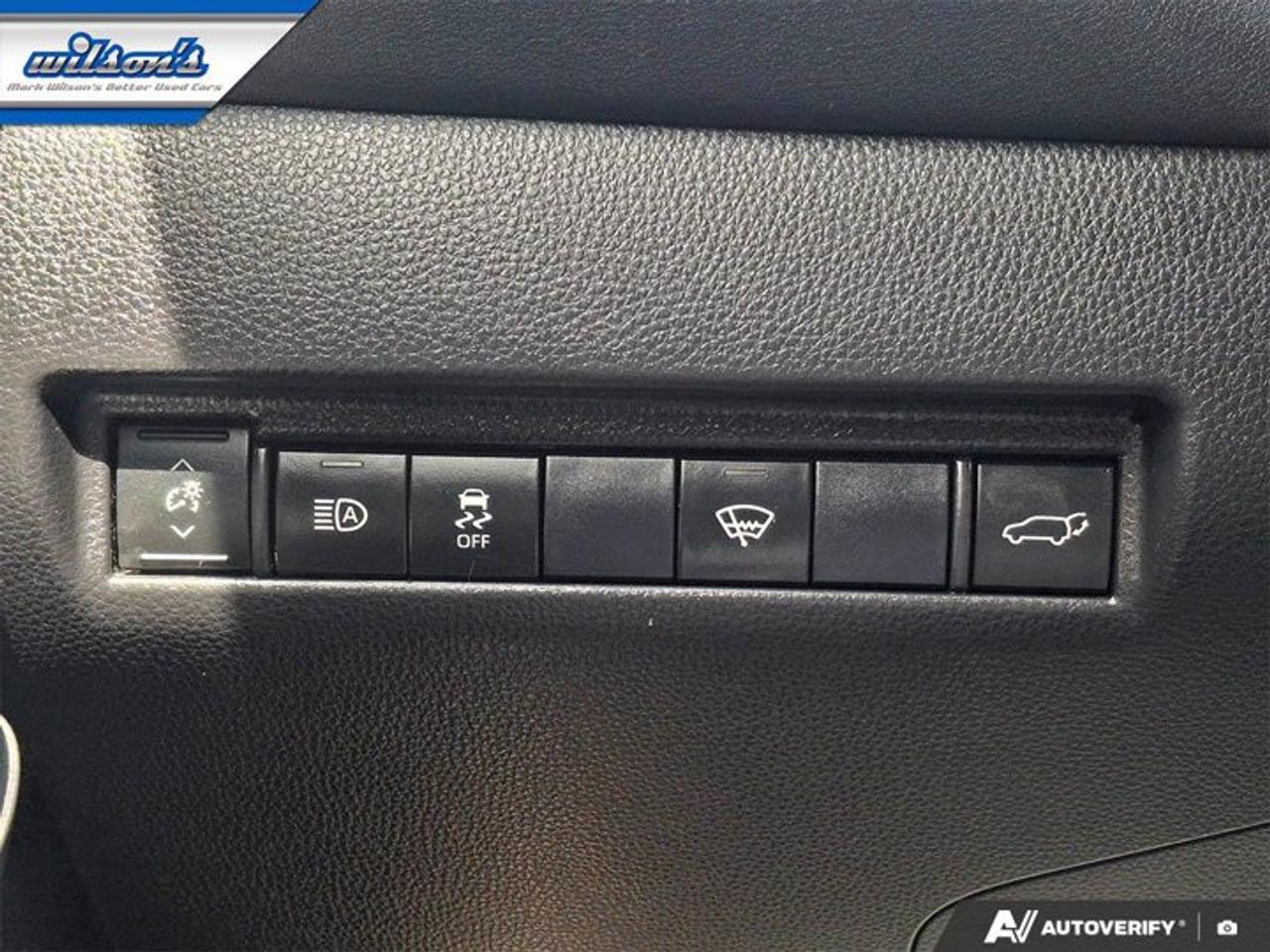 2021 Toyota Venza LE AWD | Toyota Safety Sense | Heated Seats | Power Liftgate | Carplay + Android Auto | and More ! Photo